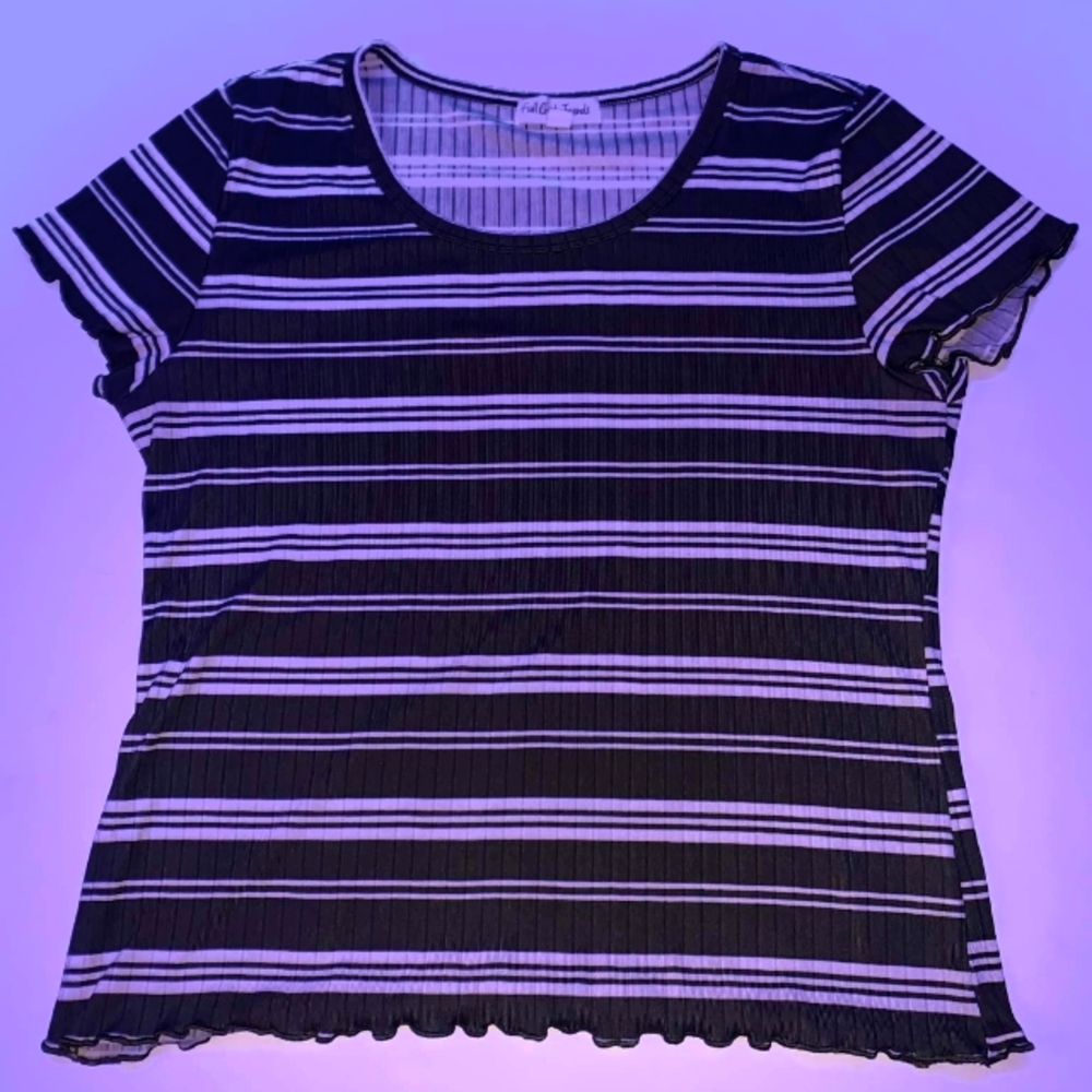 Super cute trendy shirt ! Full circle trends